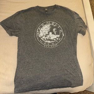 Magnolia tshirt